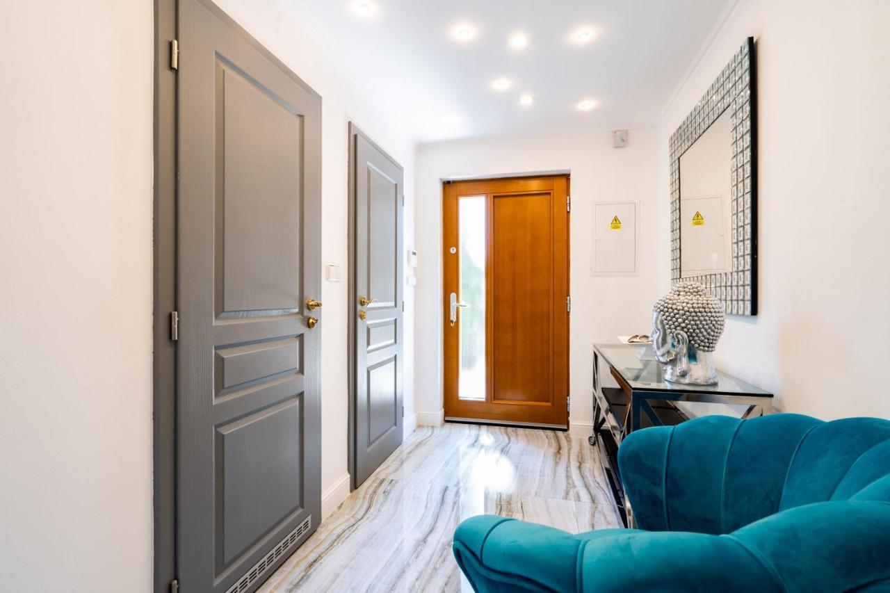 Serenity Prague Villa With Garden Jacuzzi Εξωτερικό φωτογραφία